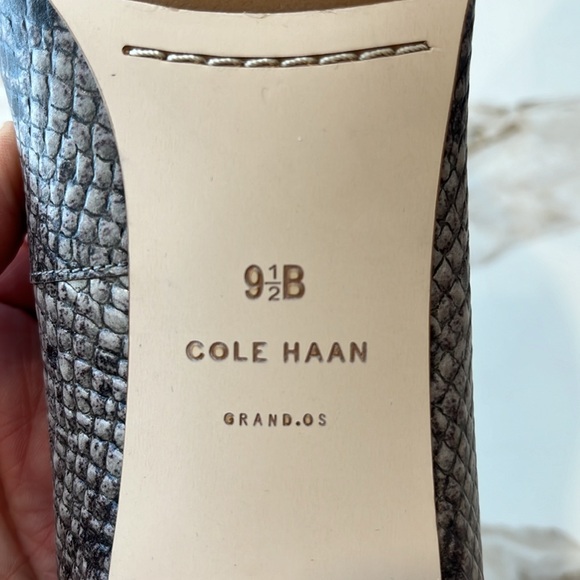 NWOT Cole Haan grey and black reptile print stacked 3.5” heel pumps - Picture 10 of 10